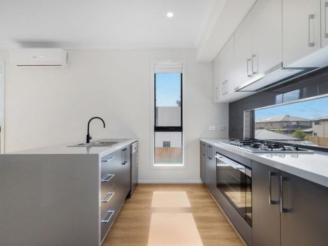 BRAND NEW FAMILY HOME IN HEART OF BERWICK!
