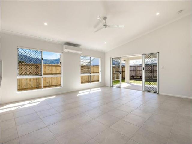 Brand New Family Home in Smithfield Village