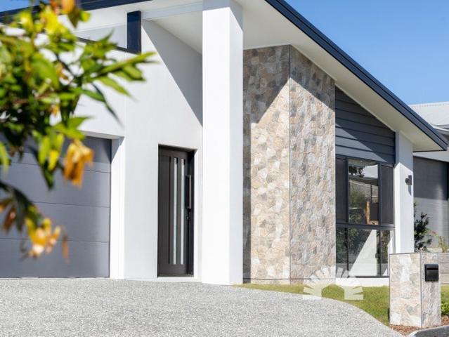 Brand New Family Home in Sought After Kinma Valley Estate