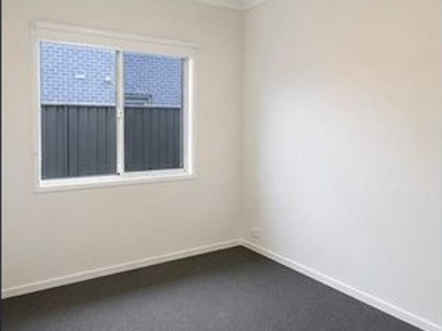 Brand New Family Home in Sought After Lara Lakes Estate