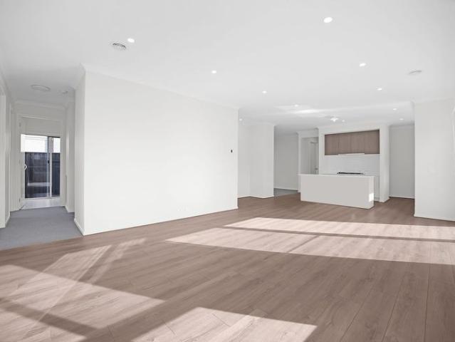 Brand New Family Home in Sought After Lara Lakes Estate