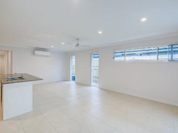 Brand New Family Home in Park Lane Reserve!