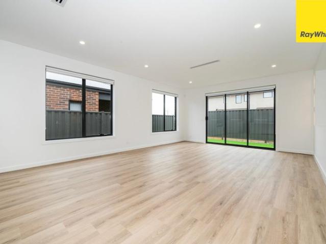 Brand New Family Home in Prime Strathtulloh Location