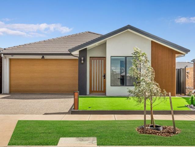 BRAND NEW FAMILY HOME IN WATTLE PARK ESTATE, TARNEIT