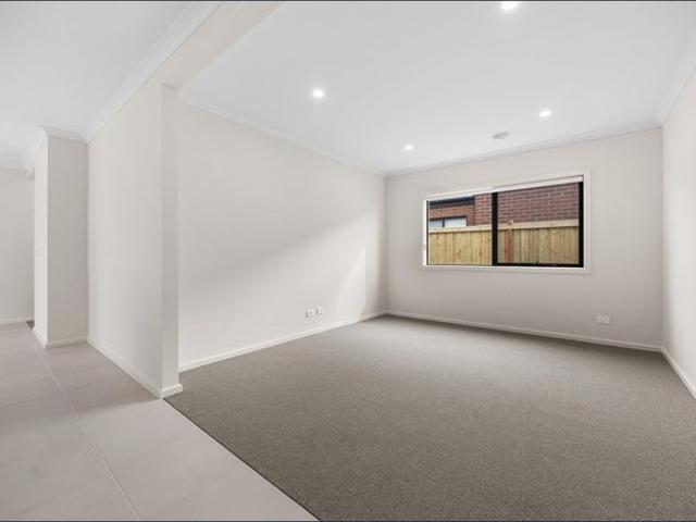 BRAND NEW FAMILY HOME IN WINTER VALLEY