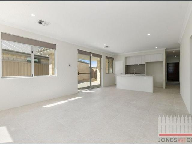 Brand New Family Home in the Coastal Yanchep Location