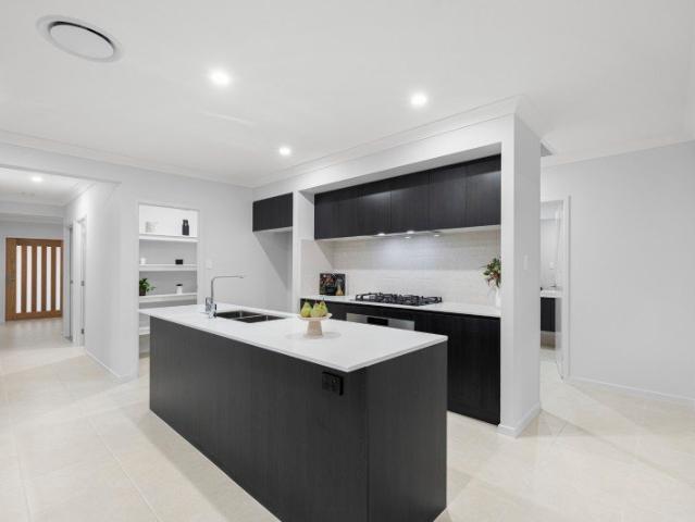 BRAND NEW FAMILY HOME ON 512m² WHY WAIT TO BUILD?