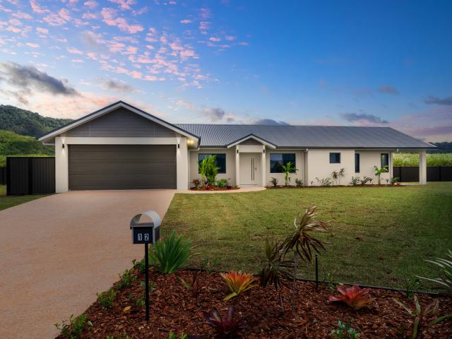 BRAND NEW FAMILY HOME ON A SPACIOUS 1,084m² BLOCK!