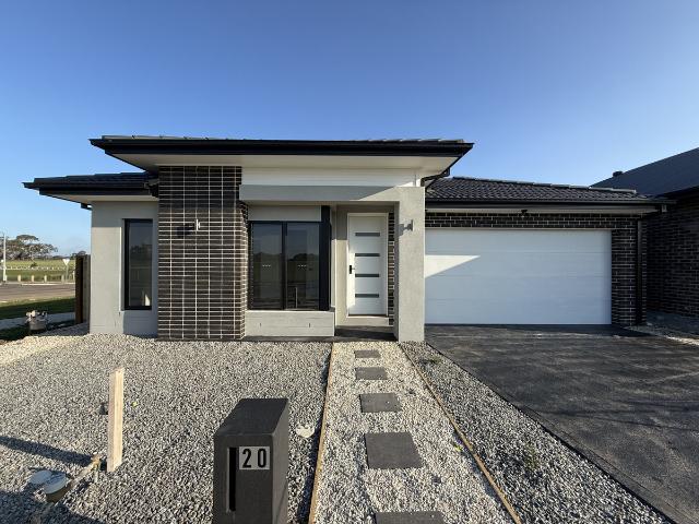 Brand New Family Home Offering Modern Comfort & Country Charm