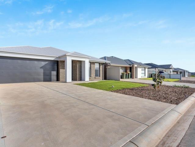 Brand New Family Home Offering Modern Living by the Coast