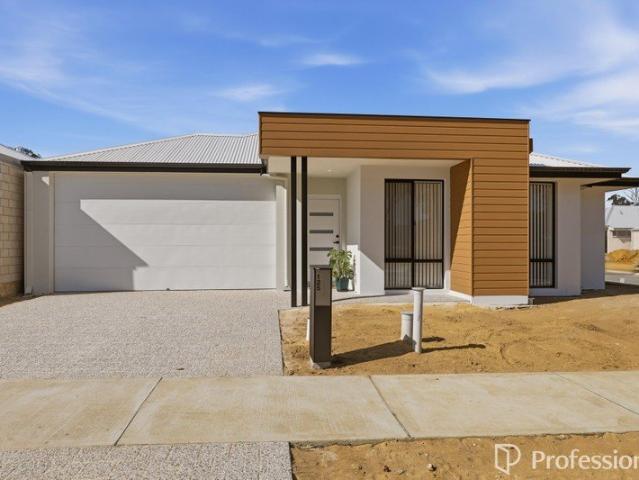 Brand New Family Home Modern Living at Its Best !