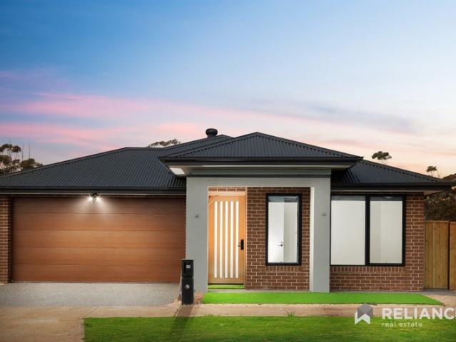 Brand New Family Home Moments from Schools, Shopping & Wyndham Vale Station!