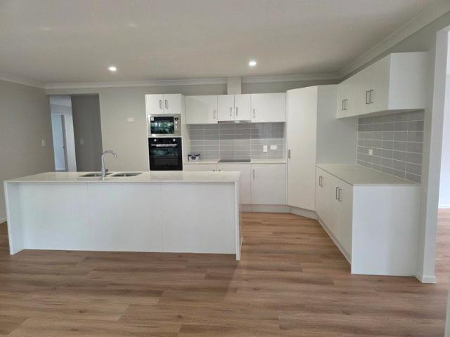 Brand New Family Home Spacious, Stylish and Ready to Move in!