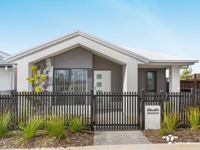 BRAND NEW FAMILY HOME WITH DUCTED AIR CONDITIONING, TWO LIVING ZONES & REAR LANE GARAGE ACCESS