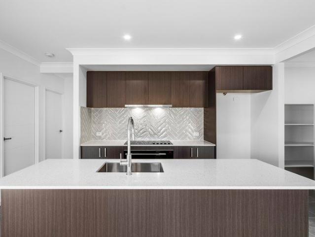 Brand New Family Home with Ducted Air Conditioning and Modern Finishes