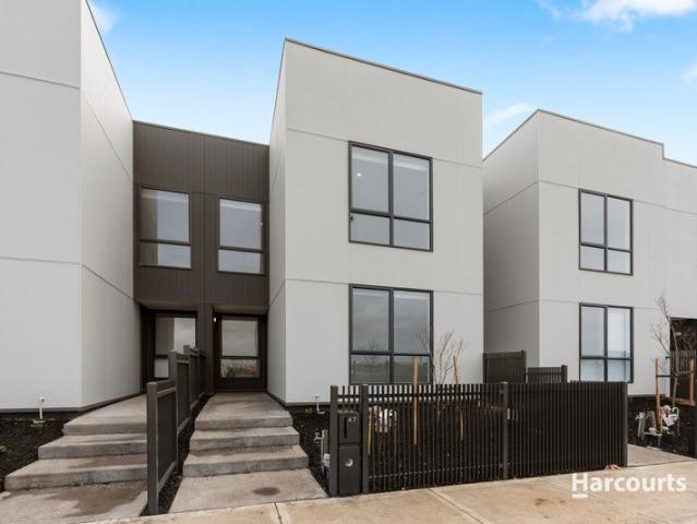 Brand New Family Home with Flexible Living and Home Office Space