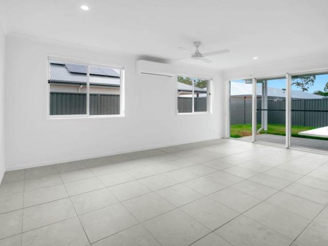 BRAND NEW FAMILY HOME WITH MODERN FINISHES & SPACIOUS LIVING!