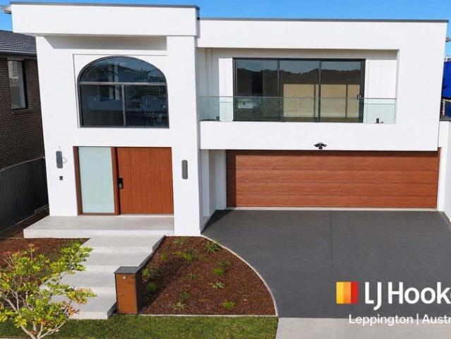 Brand New Family Home with Mountain Views