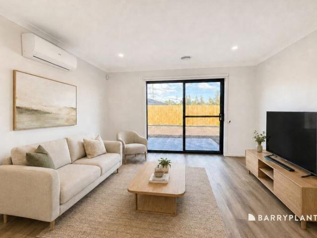 Brand New Family Home with Solar Electricity