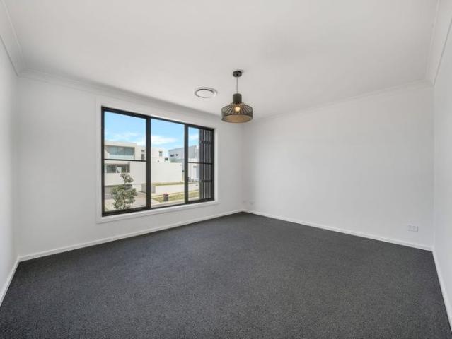 Brand New Family Home With Stylish Street Appeal!