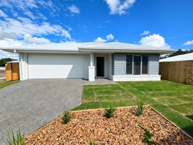 BRAND NEW FAMILY LIVING WITH MODERN COMFORT & A SPACIOUS BACKYARD