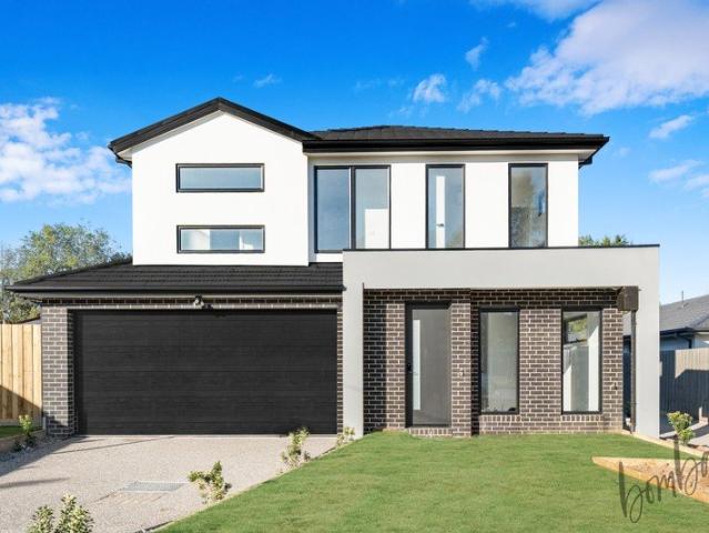 Brand New Family Living with Country Charm & Modern Comforts