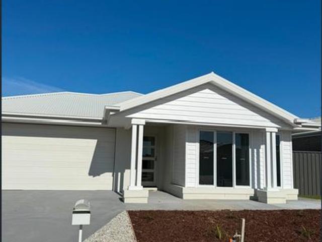 Brand New Family Living with Gardening Included in Yarrawonga