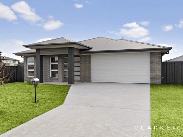 BRAND NEW FAMILY LIVING WITH PREMIUM FINISHES!