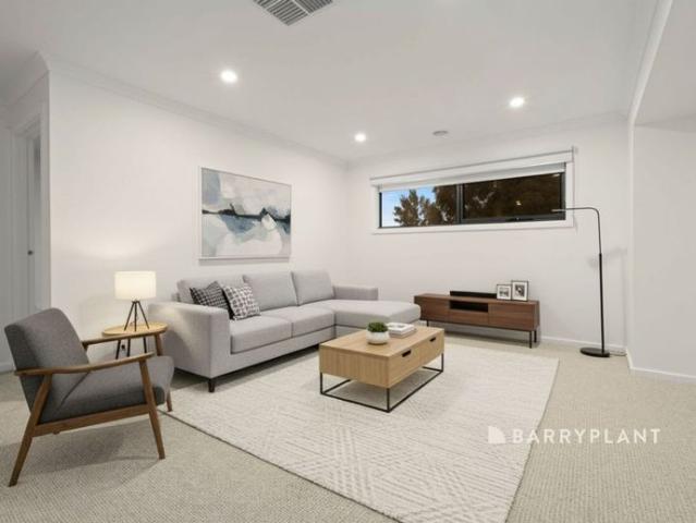 Brand New Family Living with Space, Style and Scenic Outlooks