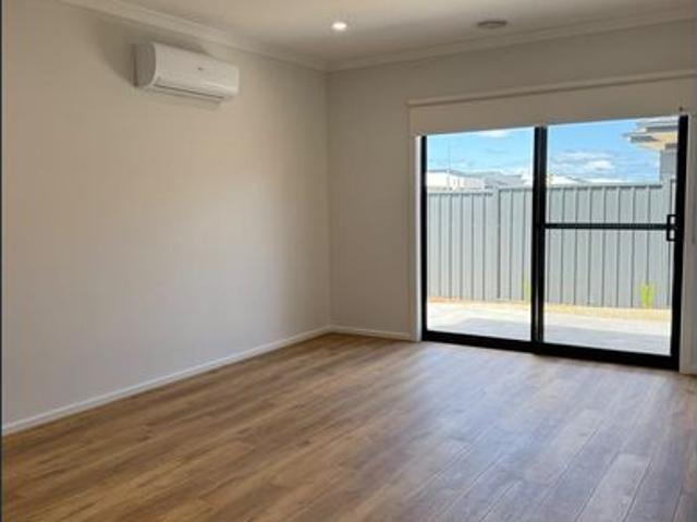 Brand New Family Living in Shepparton North