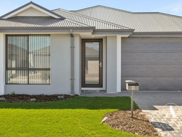 BRAND NEW FAMILY LIVING IN STARFLOWER ESTATE