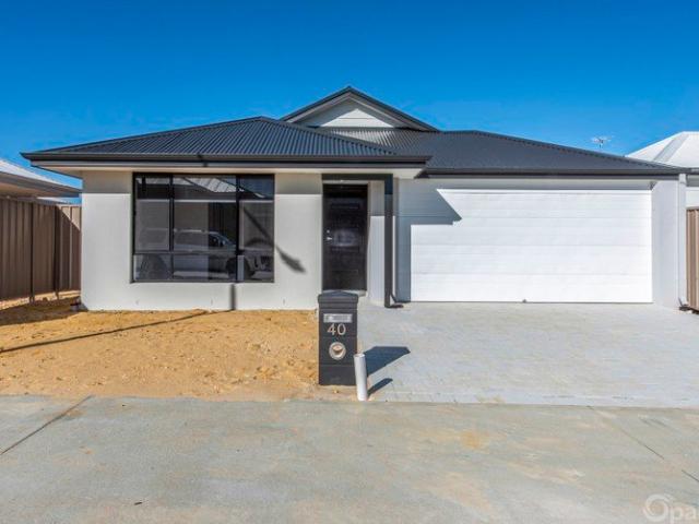 Brand new family living move straight in and make it yours
