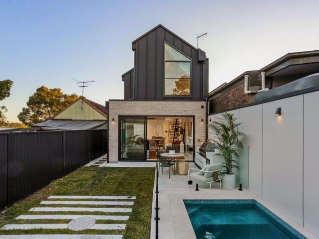 Brand new family residence with luxurious finishes