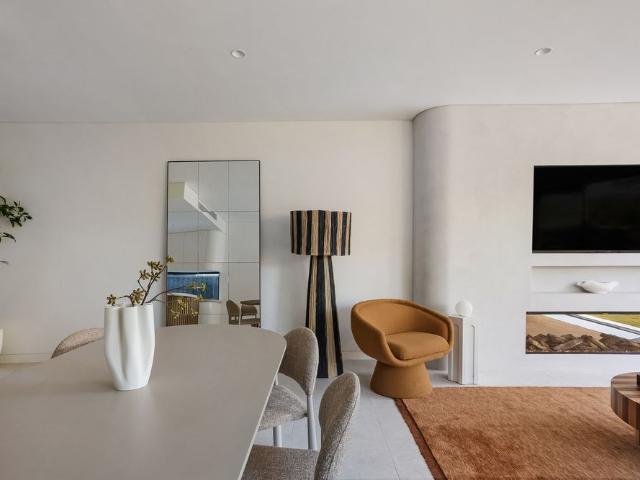 Brand new family residence with luxurious finishes