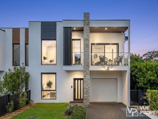 Near new family residence of grand proportions with soaring high ceilings