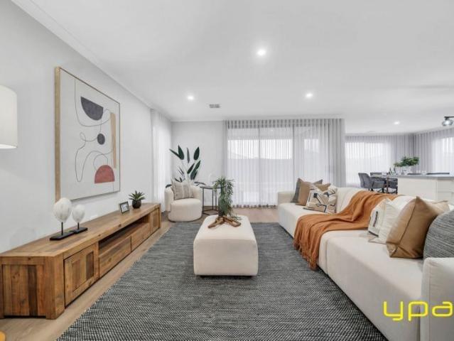 Brand New Five Bedroom Family Home in Nar Nar Goon