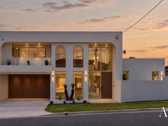 Brand New Five Bedroom Luxury with Private Pool & Double Garage