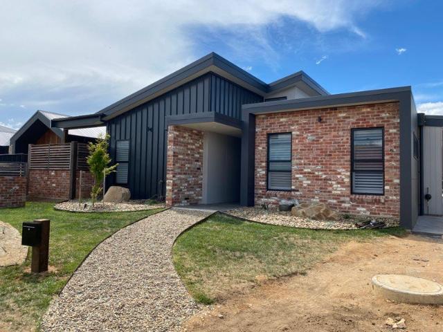 Brand New free standing duplex