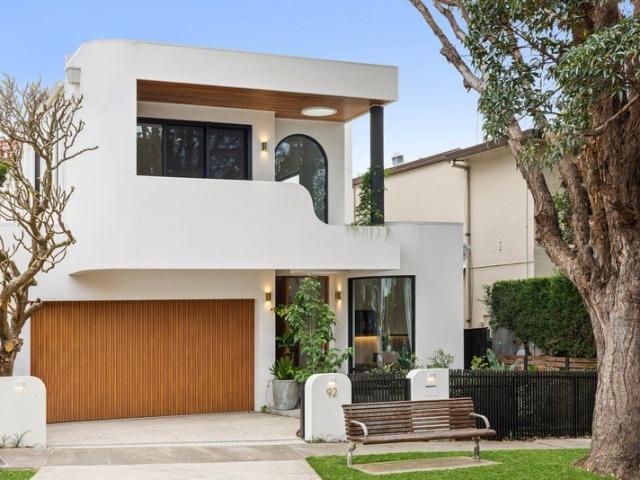 Brand New Free Standing Residence Offers the Ideal Layout