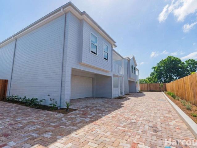 Brand new freestanding home, quality finishes and peaceful riverside setting