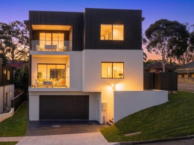 Brand New Freestanding Home with CBD Views