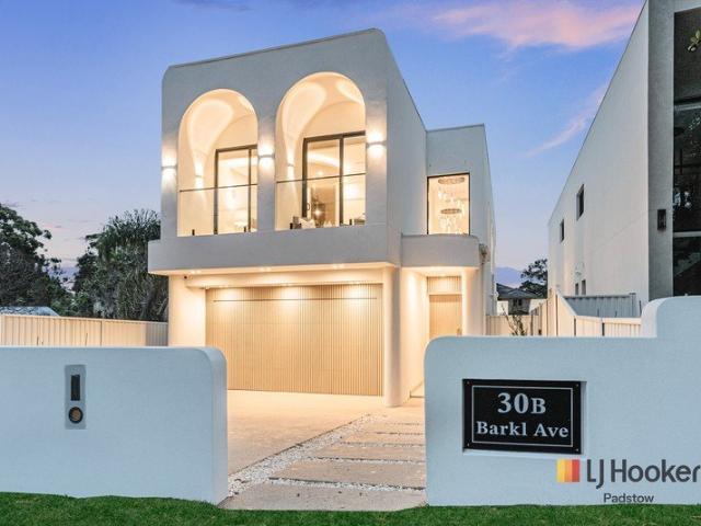 Brand New Freestanding Luxury Home with Pool Studio 800m to Padstow Station
