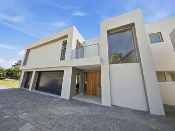 Sandown, City of Ekurhuleni Metropolitan Municipality, Gauteng, South Africa