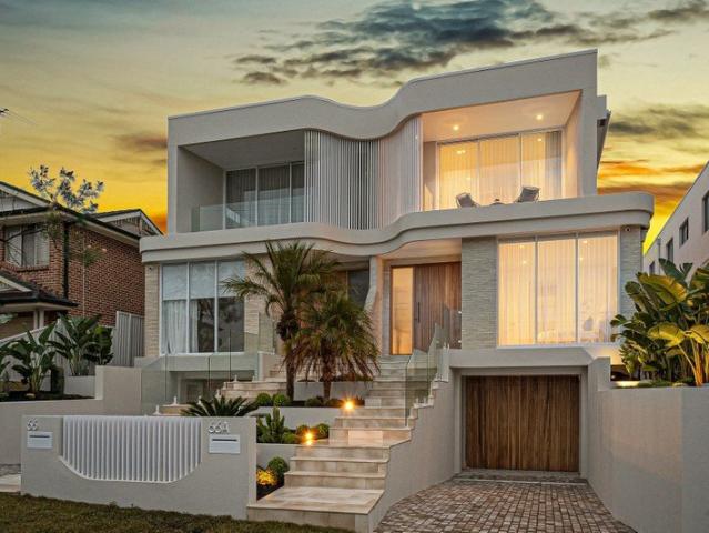 Brand New Full Brick Luxury Living