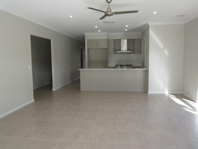 Brand New Fully Ducted Executive Style Home in Coomera Springs