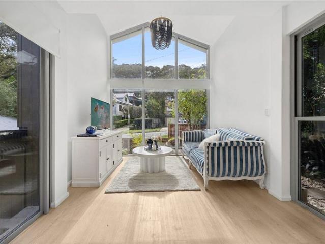 Brand New Fully Furnished Cottage Ready to Move In.