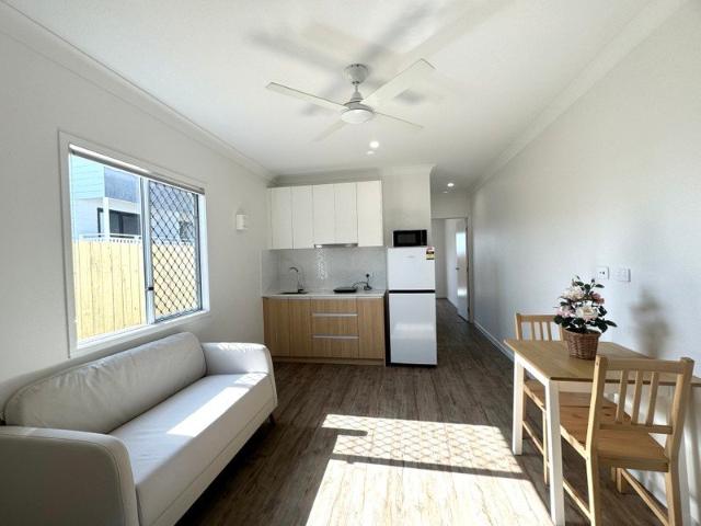 Brand New Fully Furnished Rooming Accommodation in Acacia Ridge All Bills Included