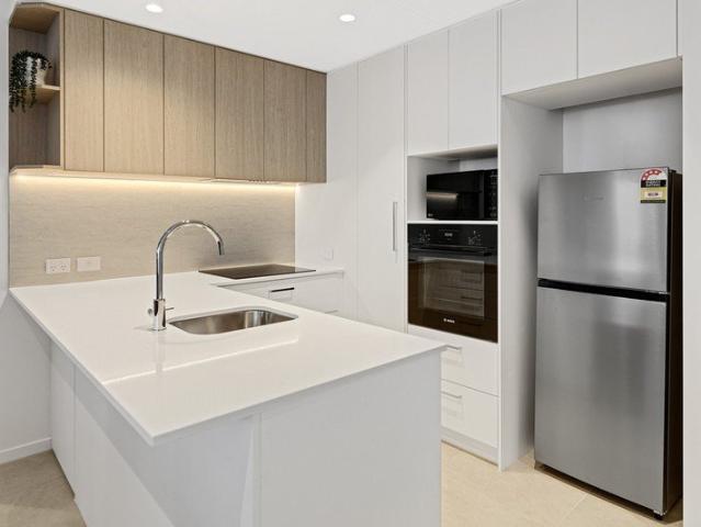 Brand New Fully Furnished 1 Bedroom Apartment Bokarina