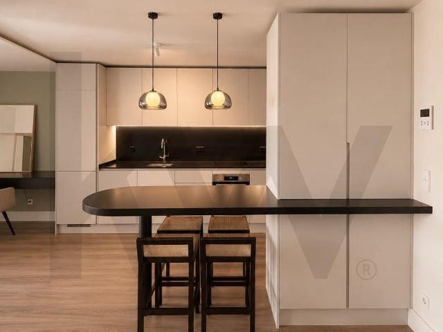 Brand New Fully Furnished 2 Bedroom Apartment for Rent – Avenida Elias Garcia, Lisbon