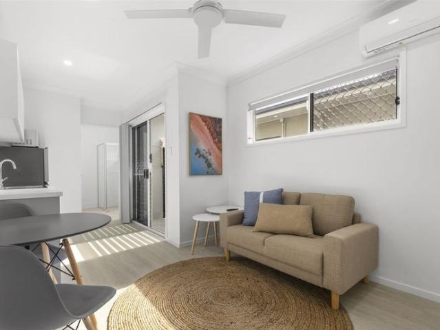 BRAND NEW FURNISHED ZILLMERE STUDIO APARTMENTS